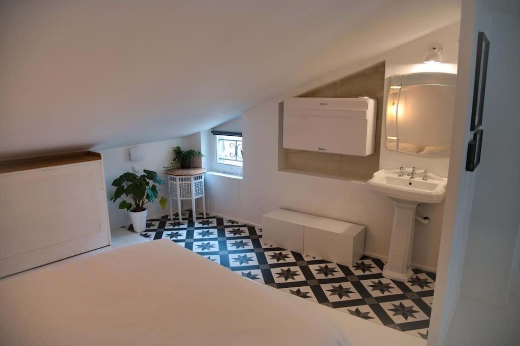 Appartement-Terrasse Centre Historique อูเซส ภายนอก รูปภาพ